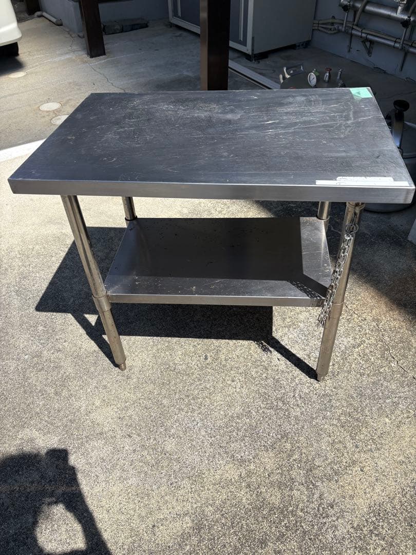 作業台　ステンレス　厨房　　テーブル