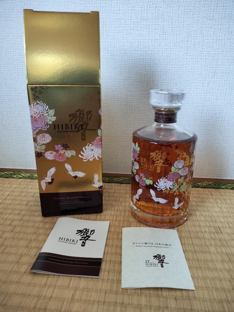 サントリー 響 17年 意匠ボトル 【花鳥風月】