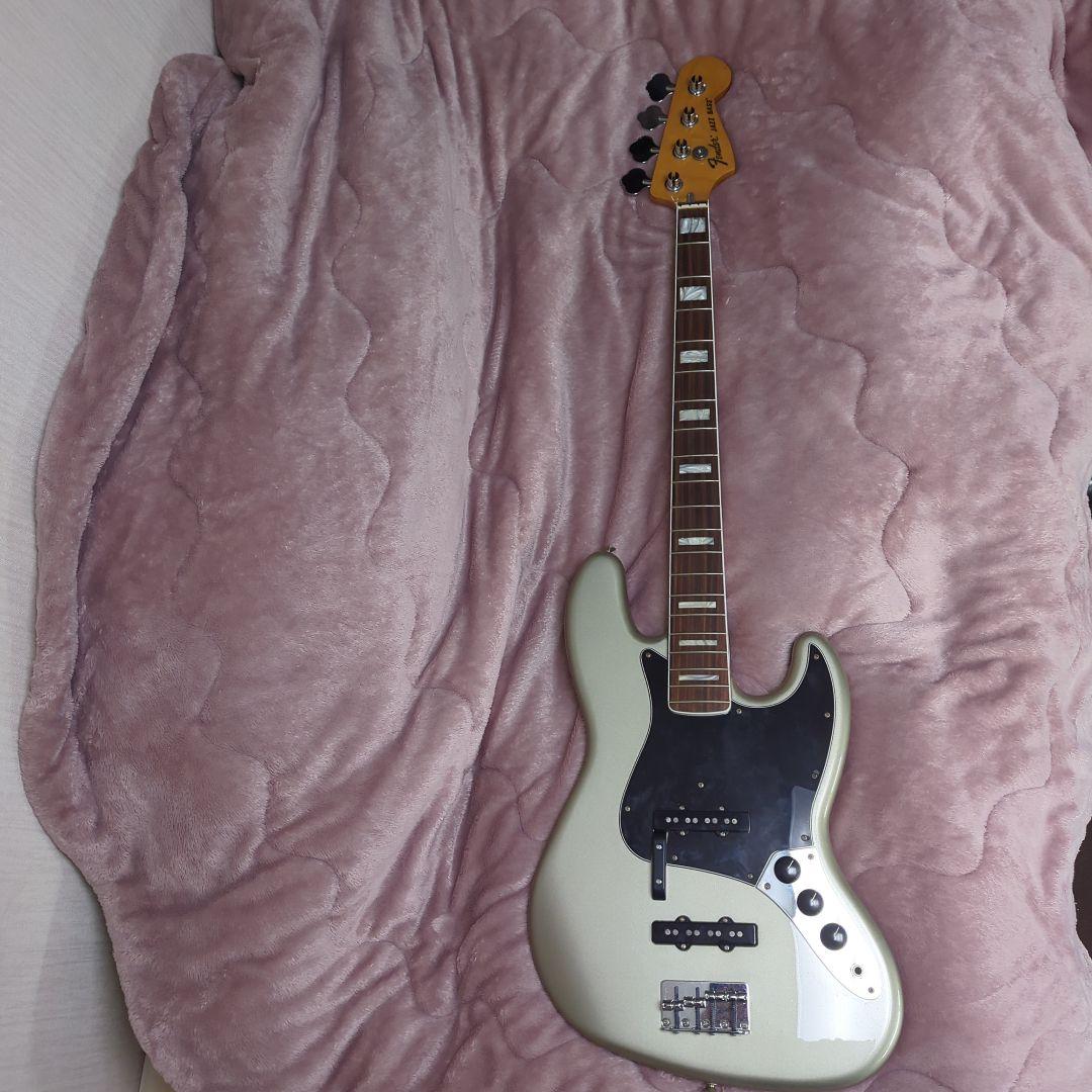 ベース Fender vintera 70s Jazz Bass