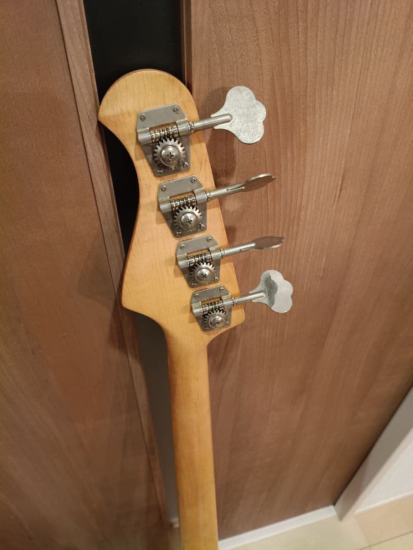 Bacchus bjb-1　エレキベース