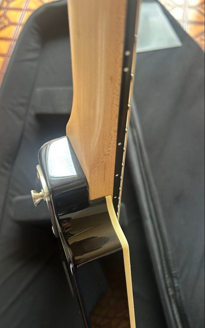 サイケデリズムギター　ギブフェンドリクス　メイプル指板