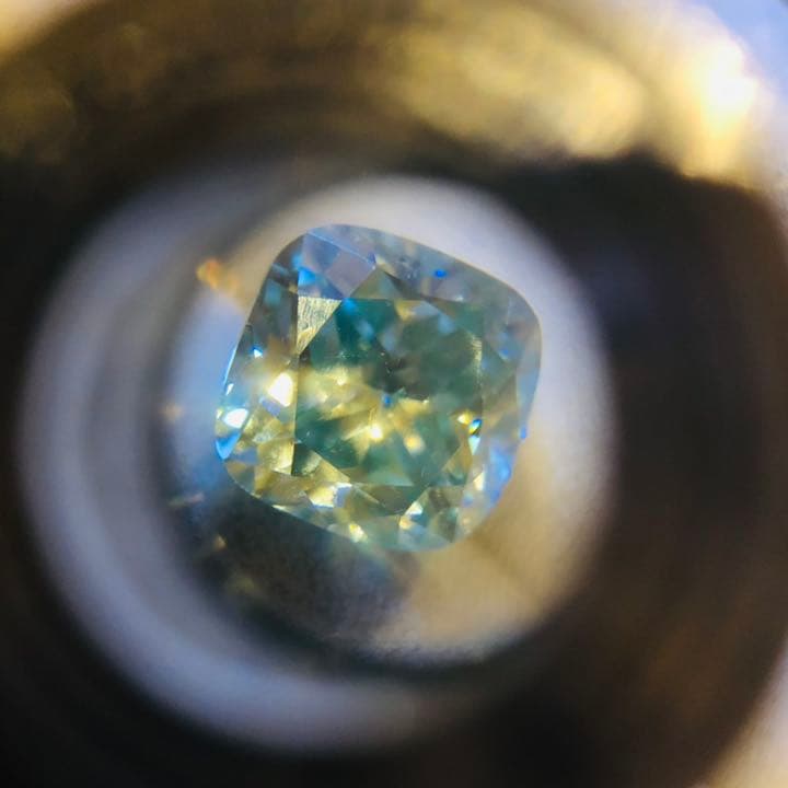 モアッサナイト　ルース　4.30カラット