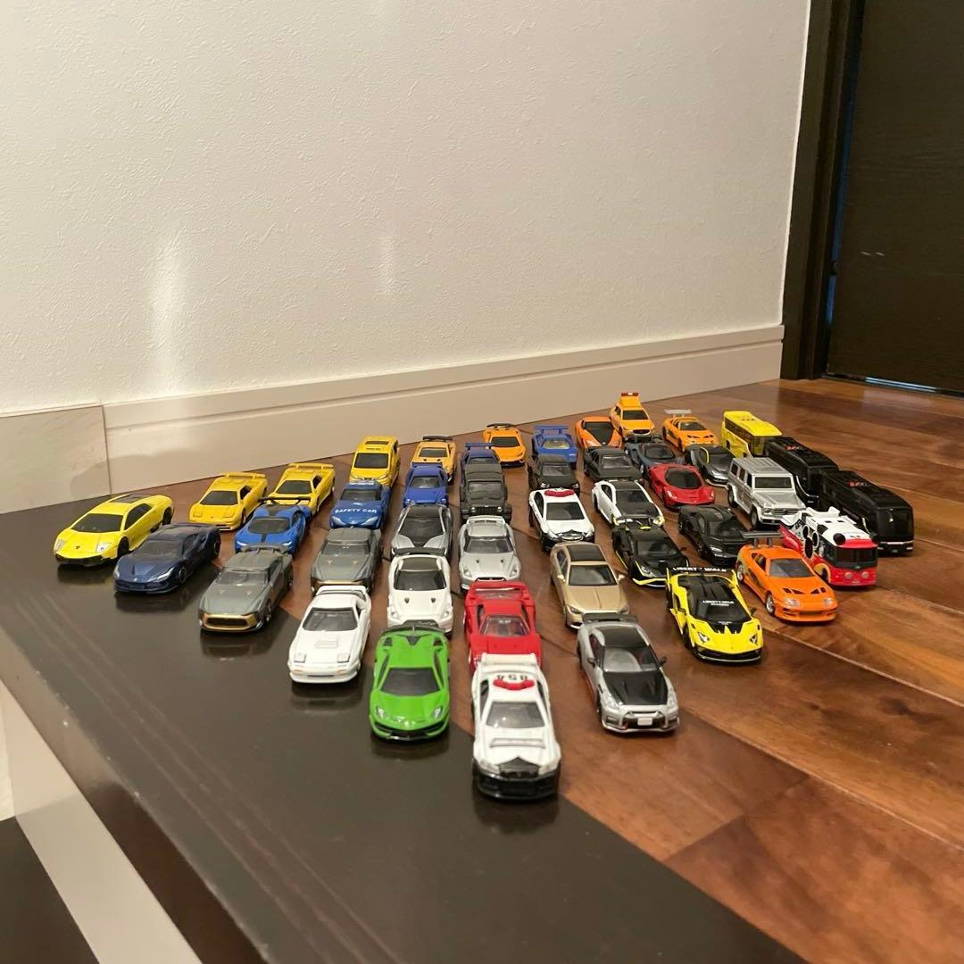 トミカ　トミカプレミアム　まとめ売り　大量（トミカ以外もあり）　43台