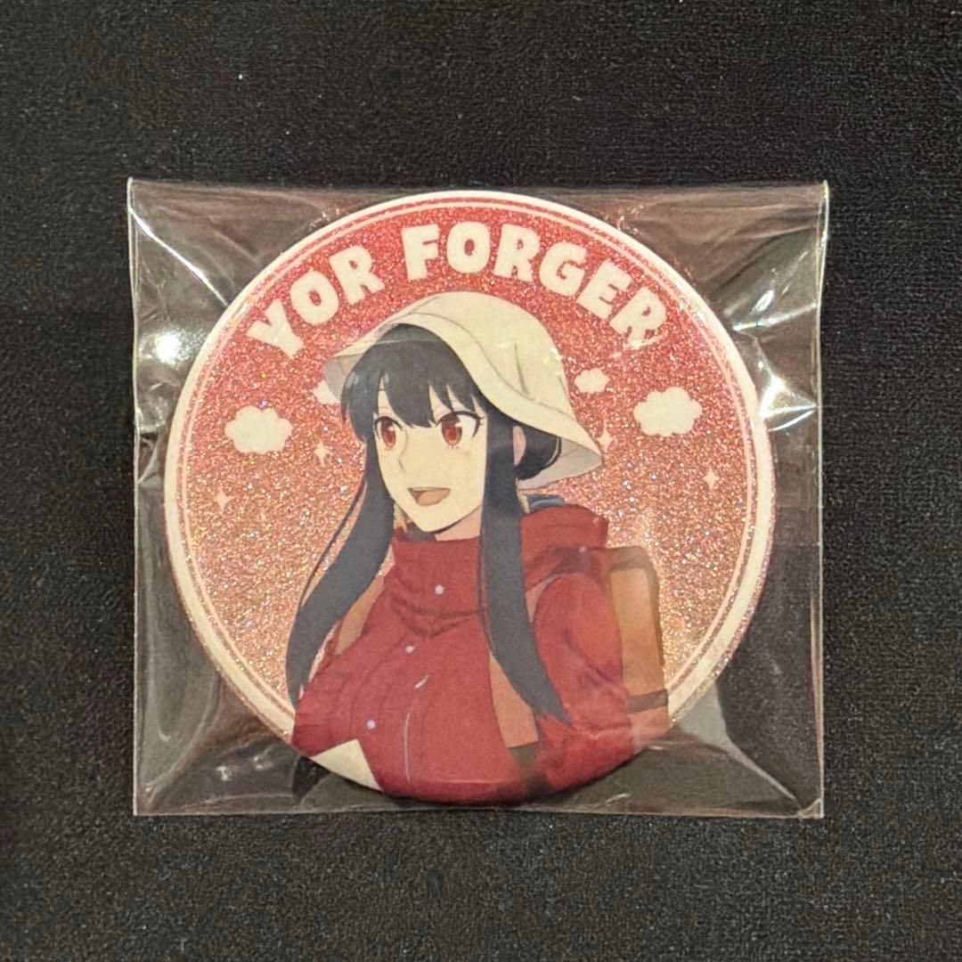 スパイファミリー　つくば　限定　ヨル　グリッター缶バッジ