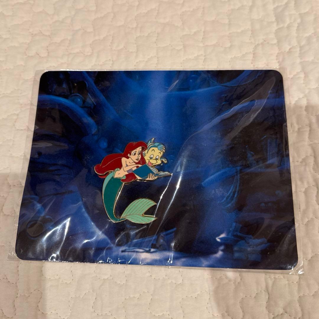 ディズニーリトルマーメイド　ピンバッジ　アリエル　フランダー　ピンズLE1000