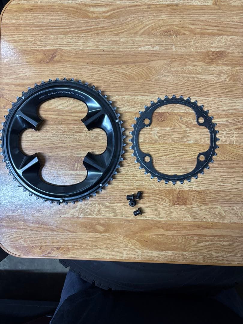 Shimano Ultegra R8100 52-36チェーンリング