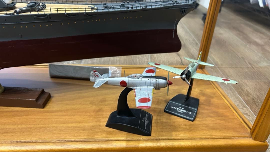 【美品】艦船モデル 1/700 スケール ディスプレイケース付き