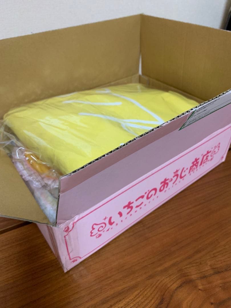 すとぷり　るぅとくん　パーカー　Tシャツなど