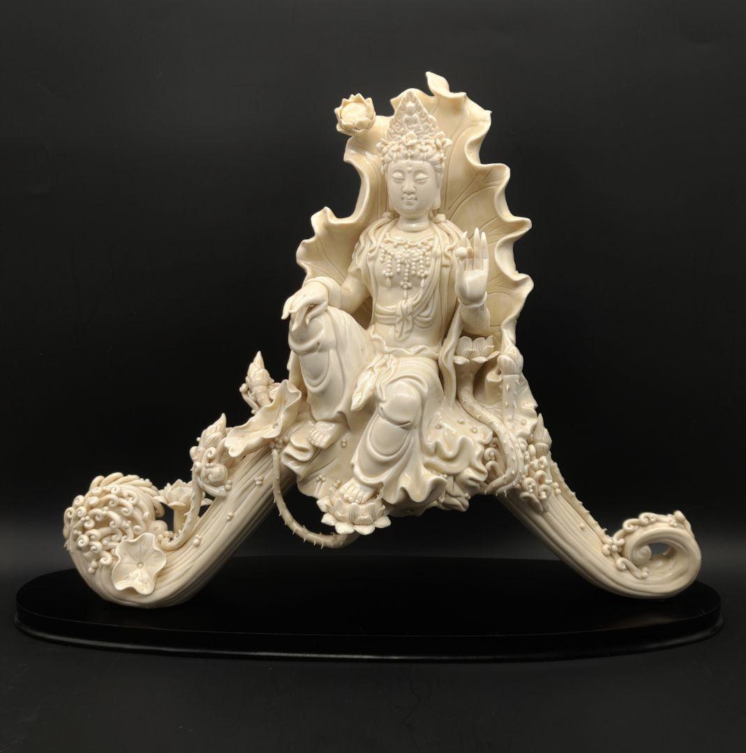 白磁觀音像 何朝宗 置物