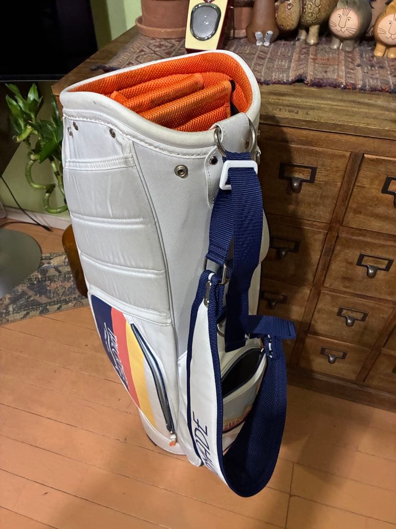 TAYLORMADE ゴルフバッグ・キャディバッグ　テイラーメイド