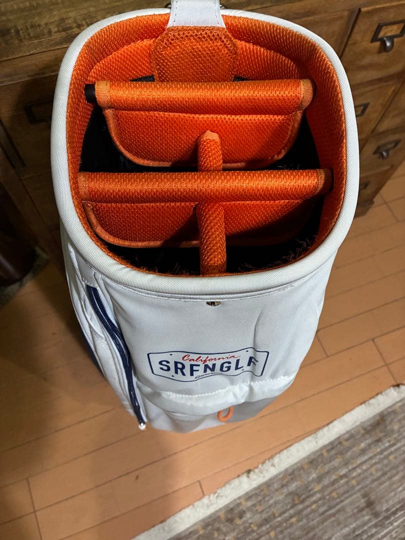 TAYLORMADE ゴルフバッグ・キャディバッグ　テイラーメイド