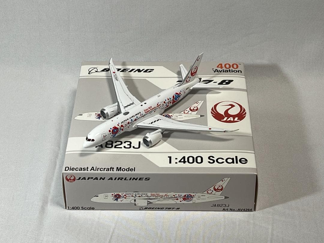 日本航空 JAL 1:400 Aviation B787-8 JA823J