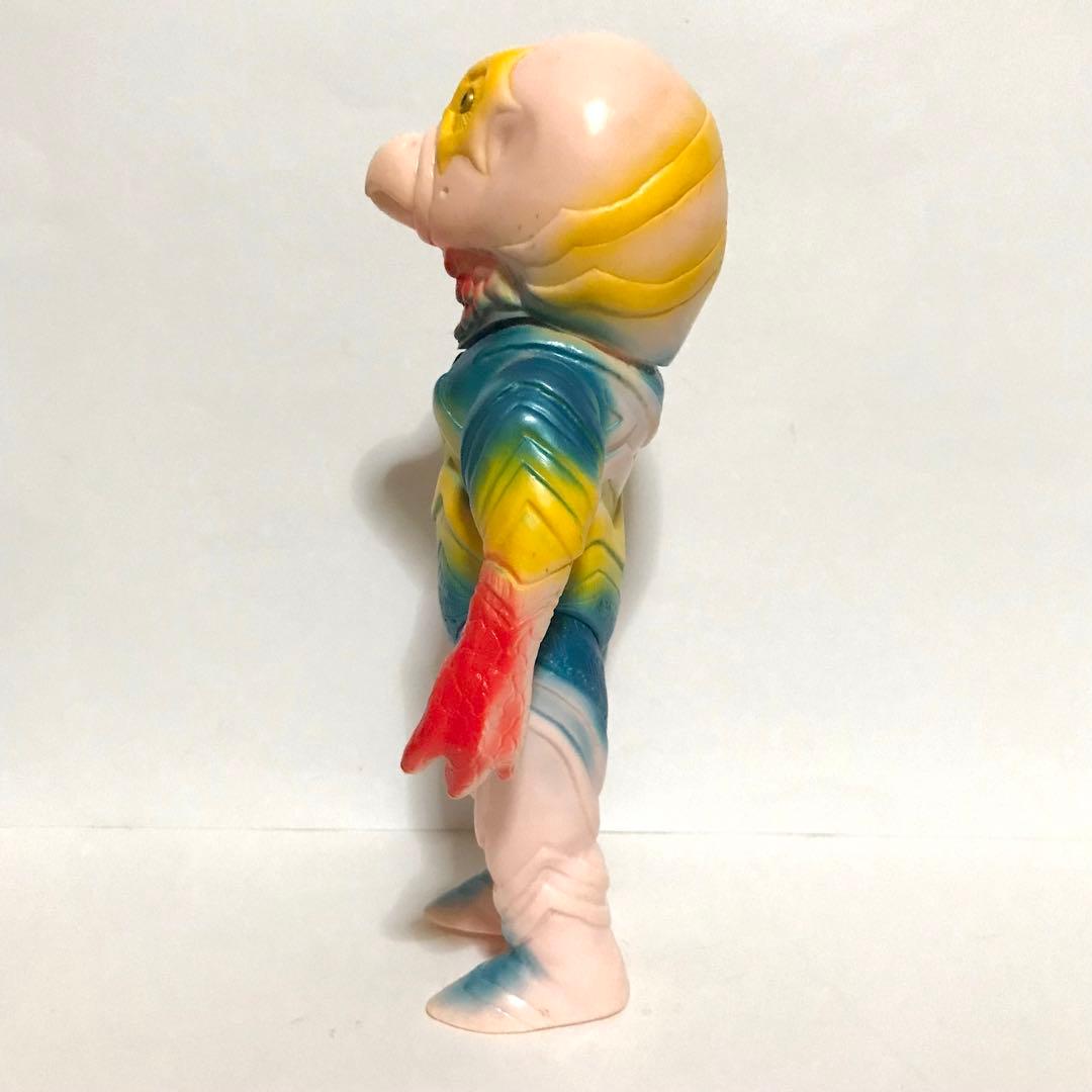 ベアモデル オール怪獣 ガッツ星人 ピンク成型 ソフビ