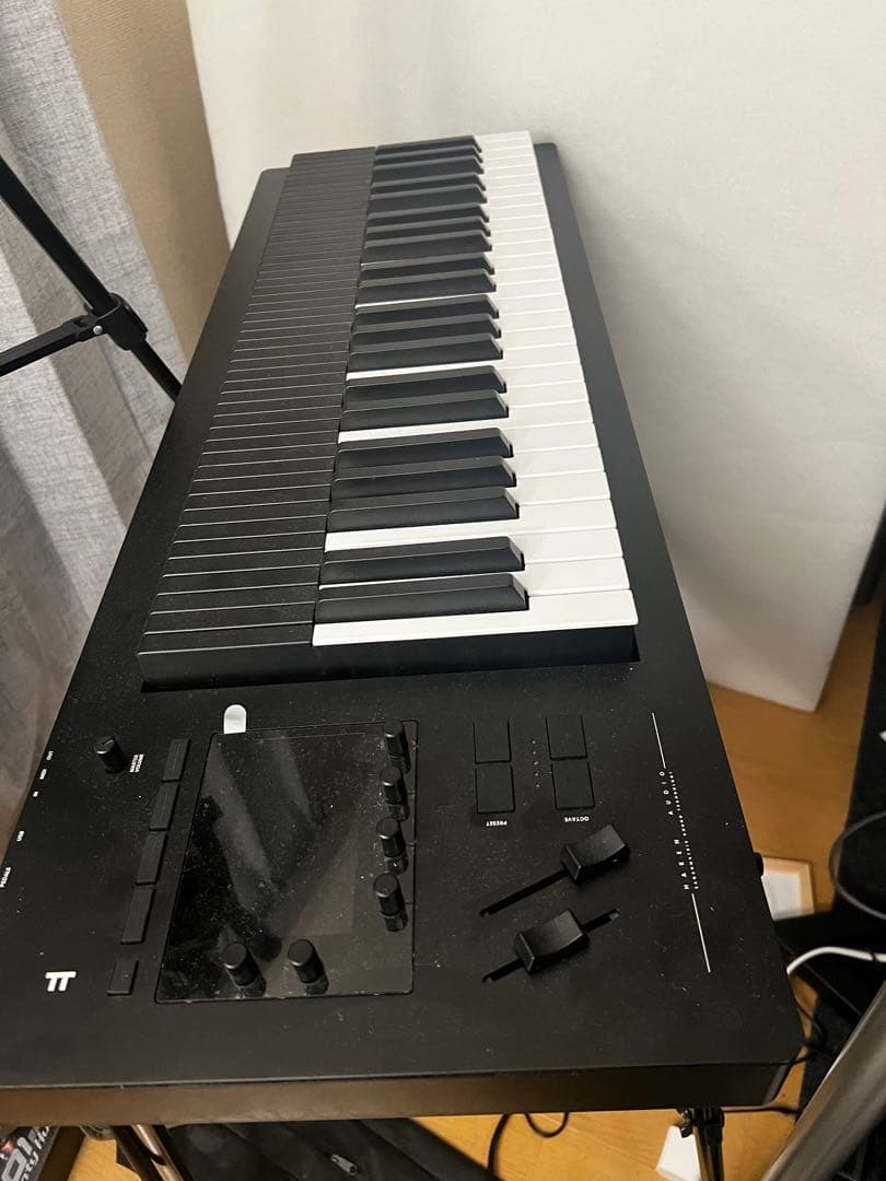 expressive e osmose シンセサイザー