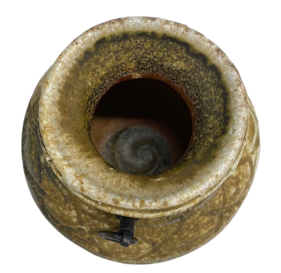 うずくまる　壺　松川広己　大土井窯　広己造 25ア211