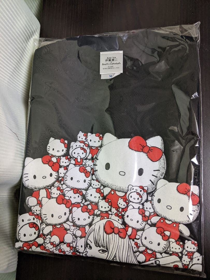 伊藤潤二×サンリオキャラクターズ ラギットTシャツ ギャル富江×キティ M