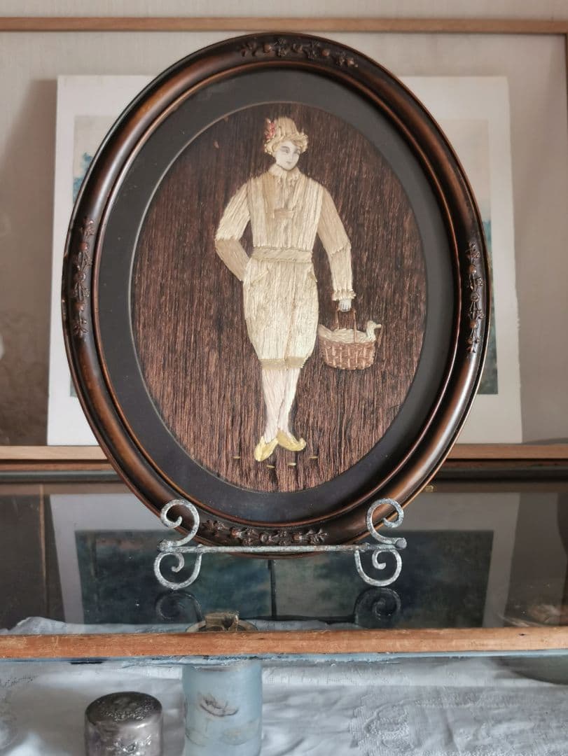 アンティーク 美しいシルク刺繍絵 額装 オランダ民族衣装/正装 少年と籠とアヒル