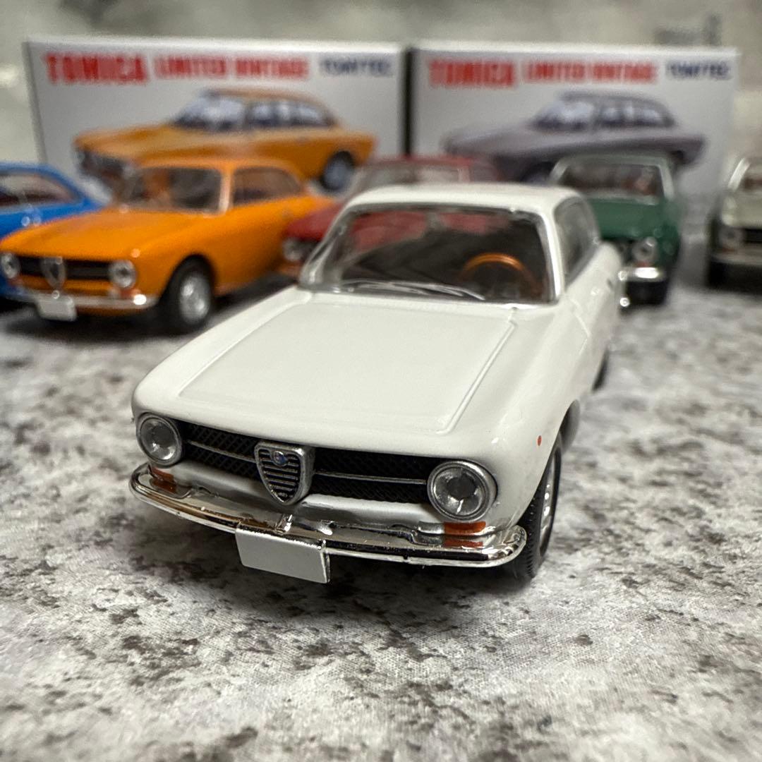 トミカリミテッドヴィンテージ アルファロメオセット