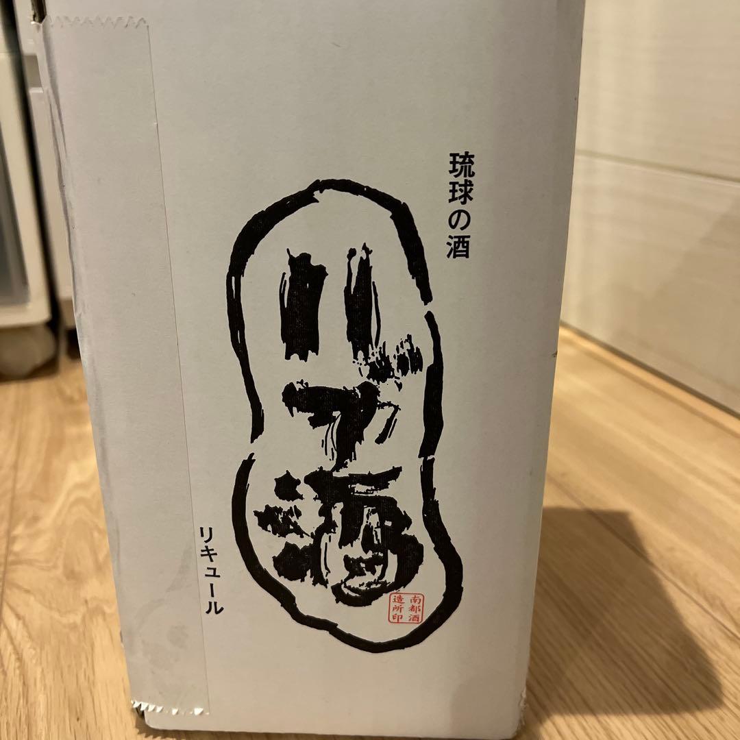 沖縄県産 ハブ酒 夫婦ハブ アルコール分 35% 内容量 1.4L