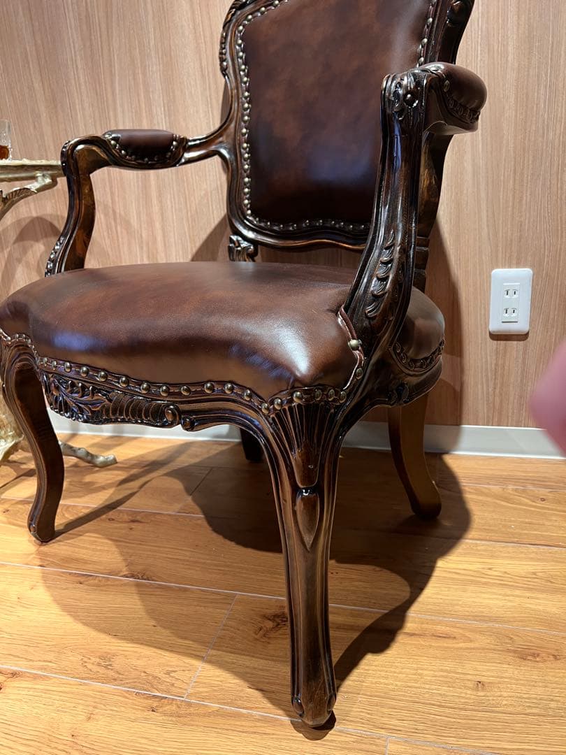 クラシックアームチェア ダークブラウン