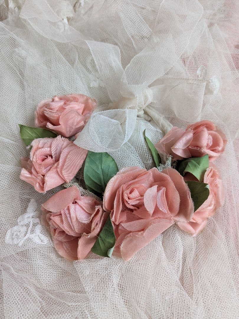 花冠　ピンクの薔薇柄　アンティーク、ヴィンテージ