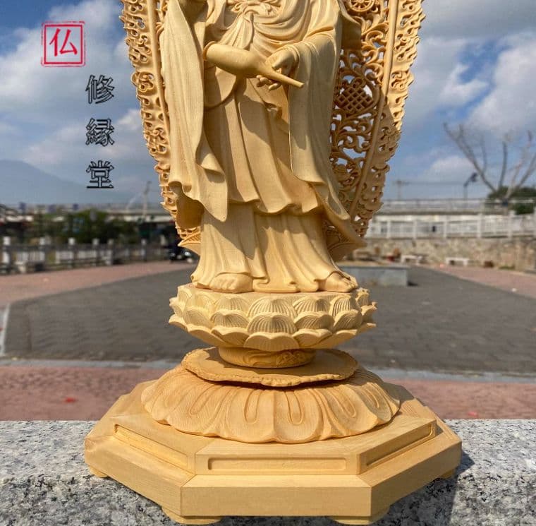 【修縁堂】古美術品 飛天光背 浄瓶観音 仏師で仕上げ品 木造仏像