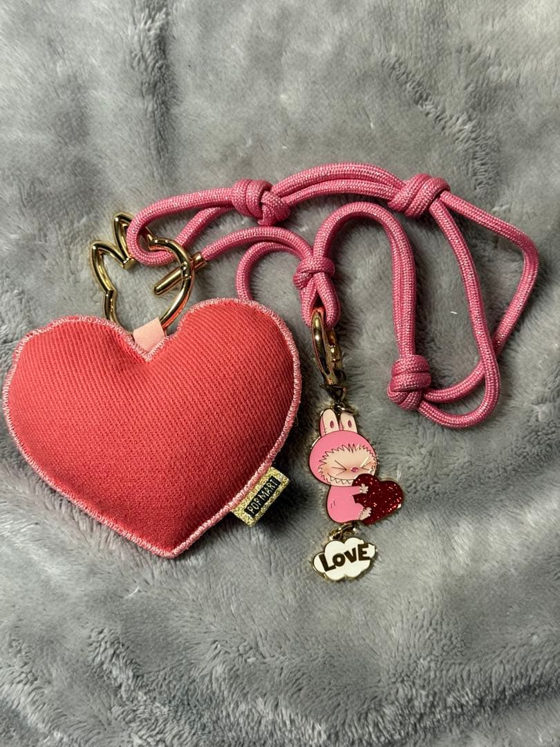 POP MART ラブブ　PIN FOR LOVE キーリングシークレット