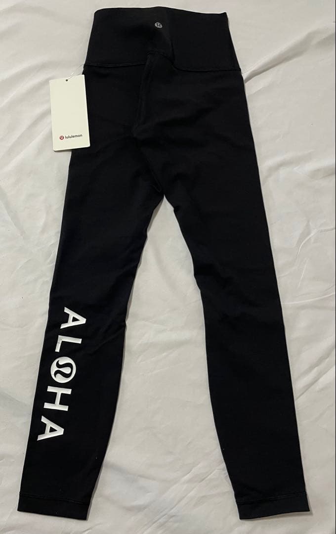 新品アロハ ルルレモン レギンス
