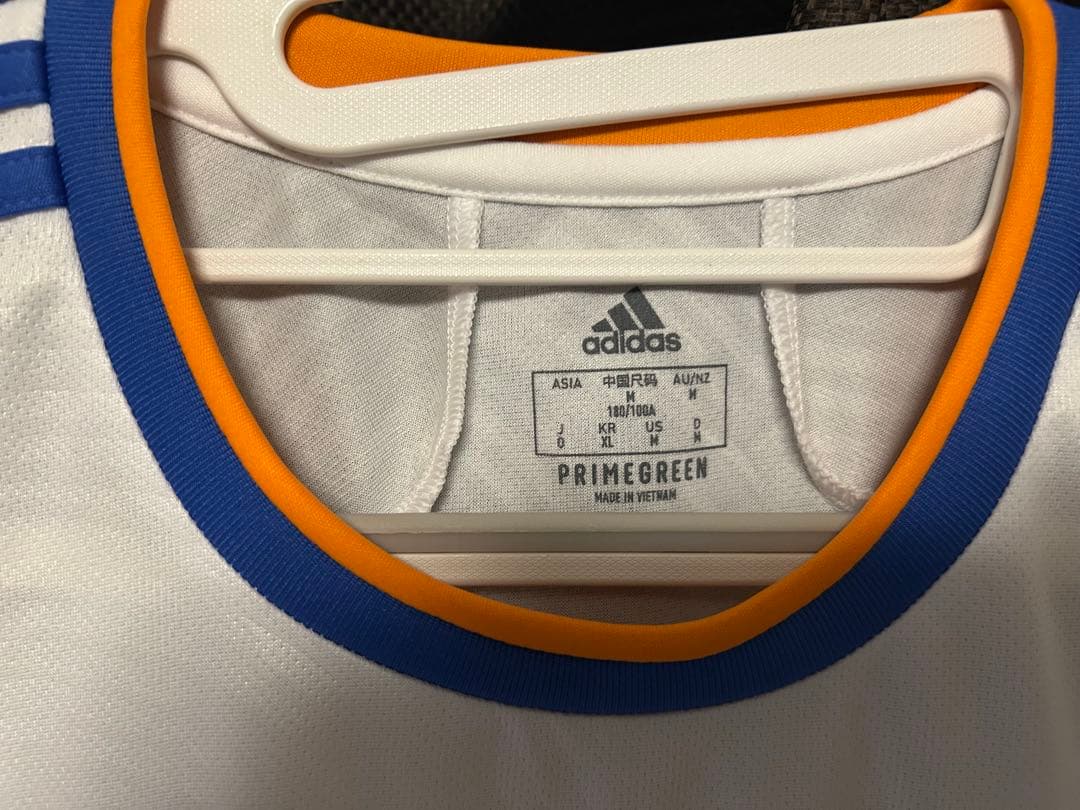 レアル・マドリード モドリッチ ユニフォーム