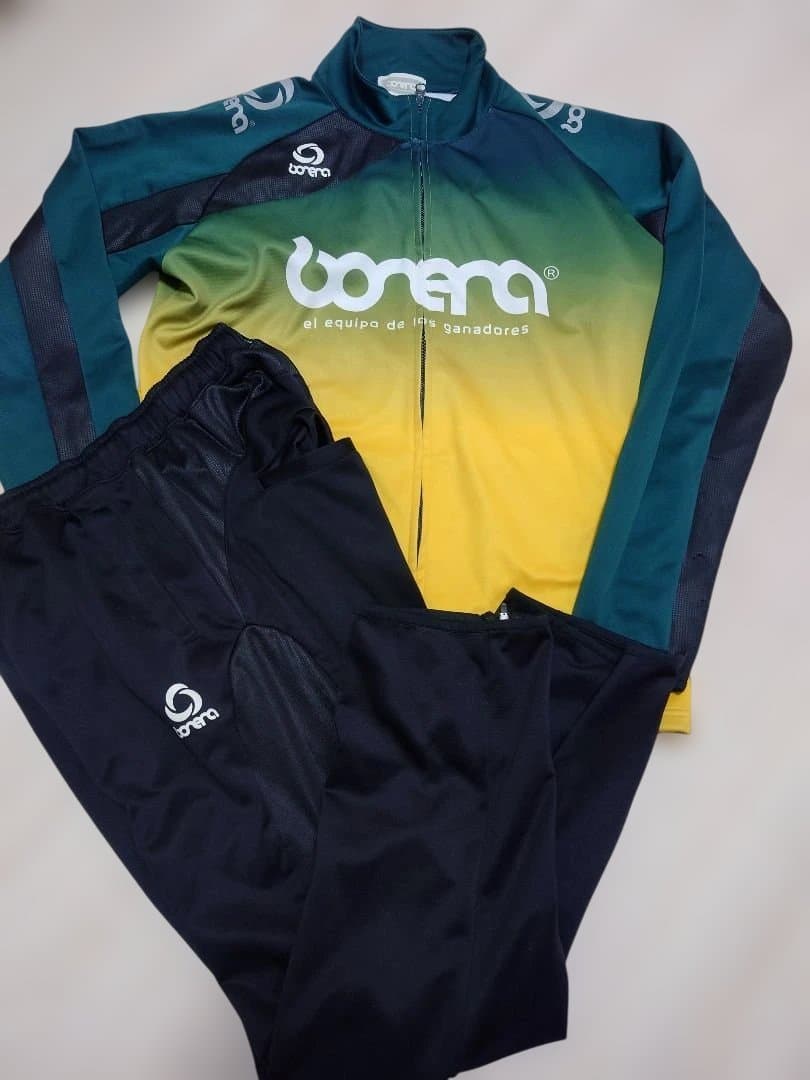 ボネーラ　ジャージ　トレーニングセットアップ