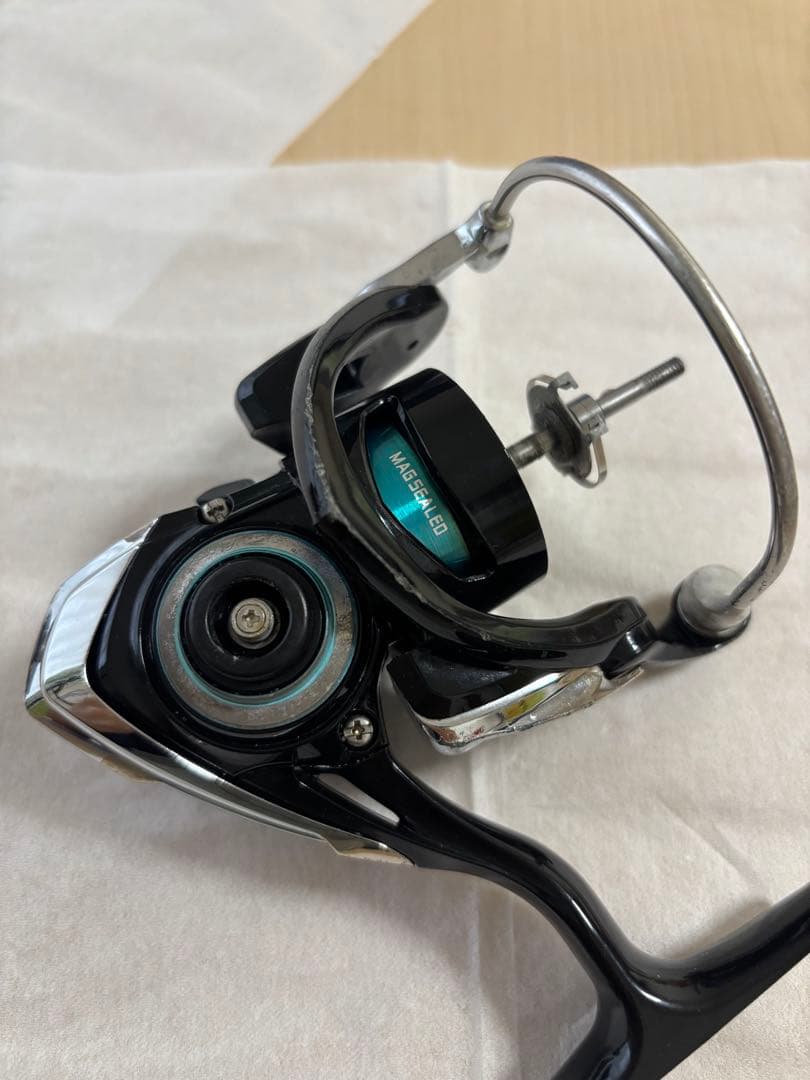 ダイワ(DAIWA)スピニングリール　19エメラルダスLT2500S-H-DH