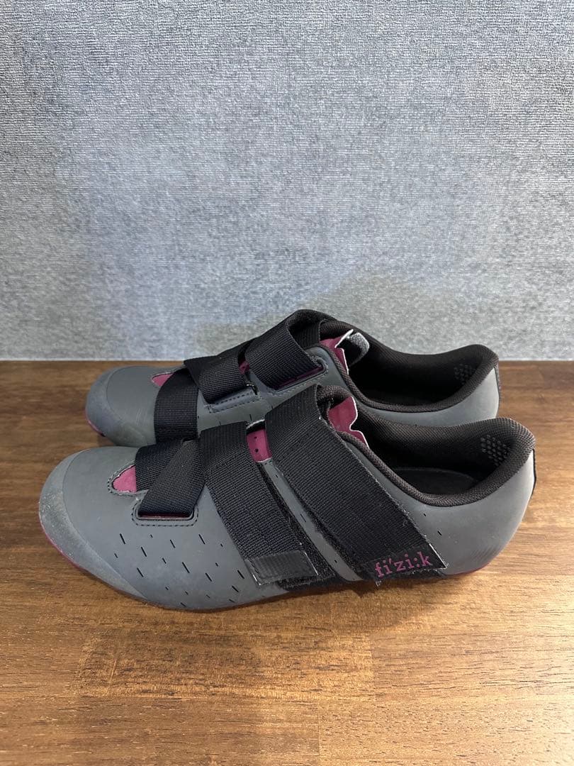 fi'zi:kのビンディングシューズ TERRA POWERSTRAP X4