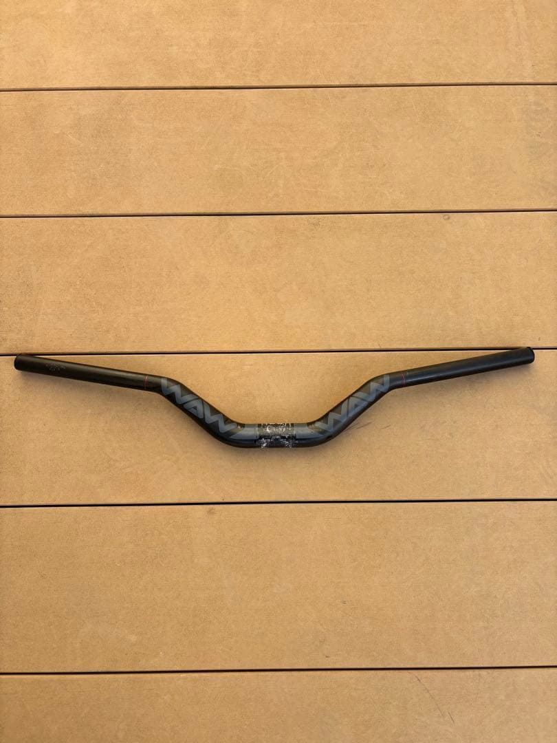 CREWKERZ WAW 102カーボンハンドル