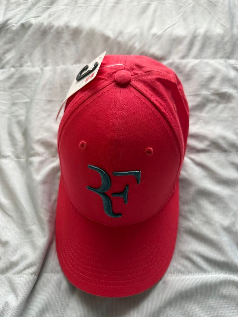 ユニクロ ロジャーフェデラー RFロゴ キャップ 赤黒