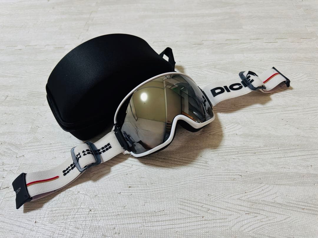 DICE フォトクロミックゴーグル ケース付き