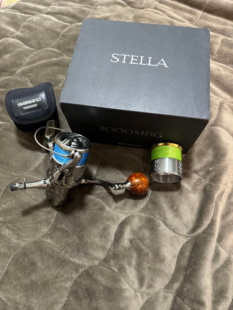 18STELLA 3000MHG スピニングリール　スプール付