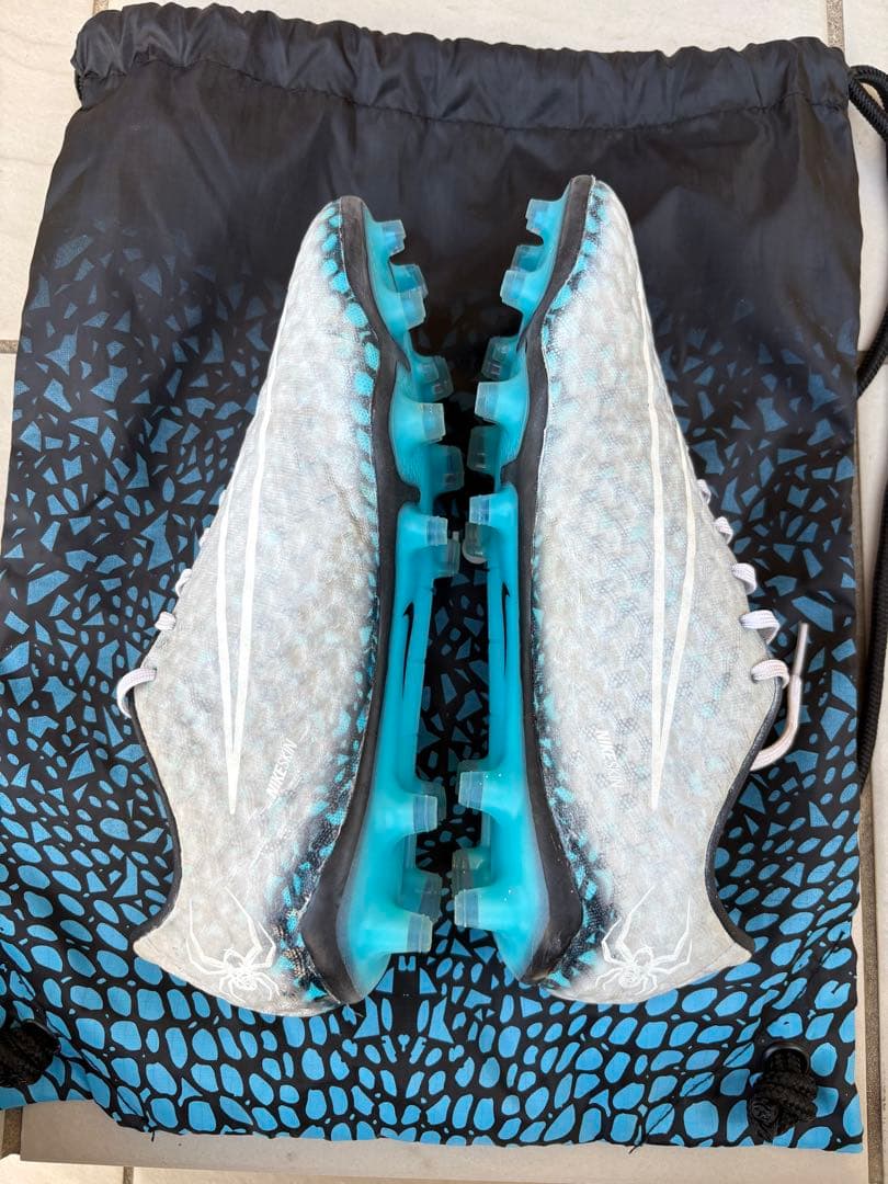 Nike Hypervenom Phantom RGN HYDRA 25センチ