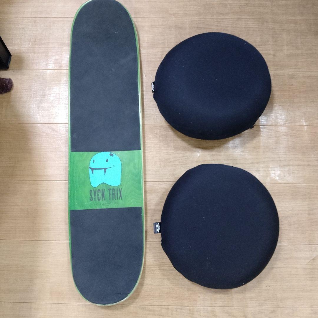 最終値下げ！SYCK TRIX スケートボードデッキとクッションセット