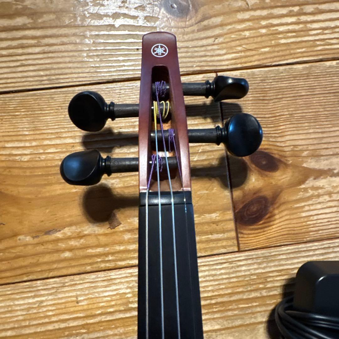 ヤマハYAMAHA YSV104 ほぼ未使用品　中古弓、中古ハードケース付き