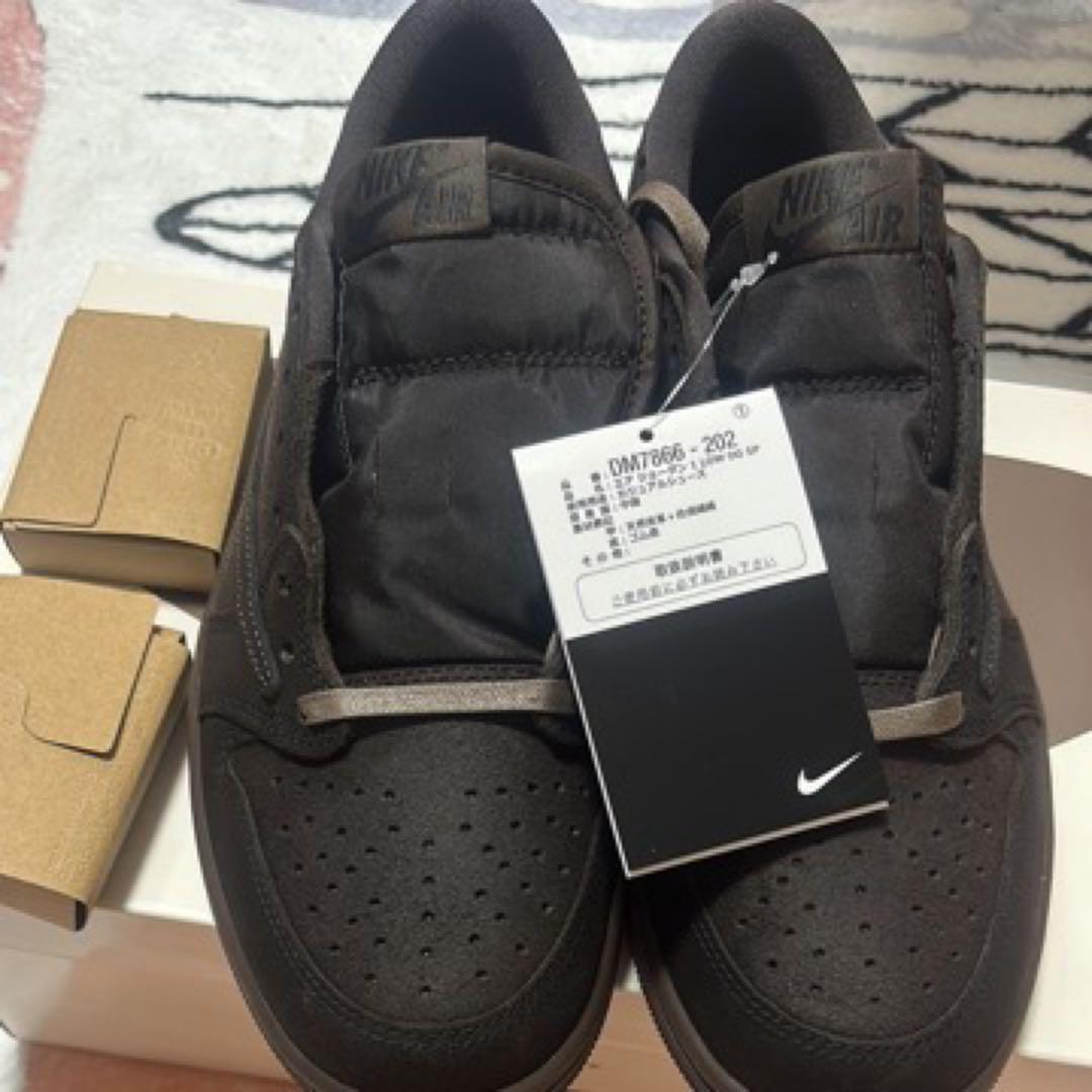 シューズ Travis Scott Velvet Brown and Dark Mocha