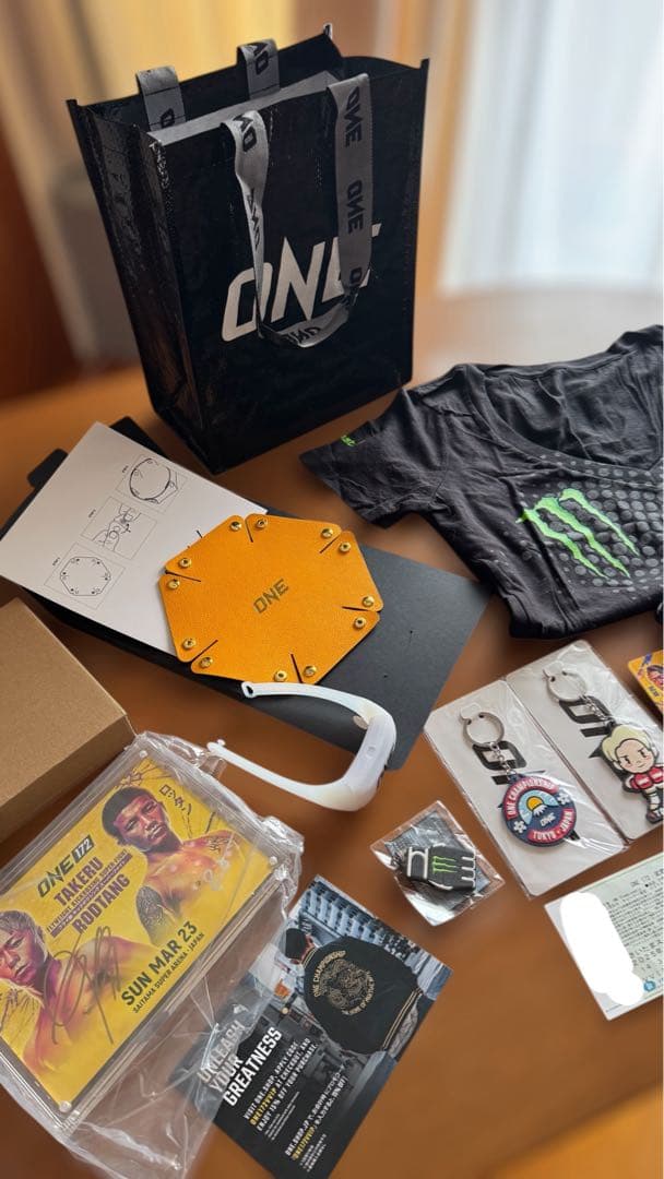 ONE 武尊vsロッタン VVIP ノベルティ