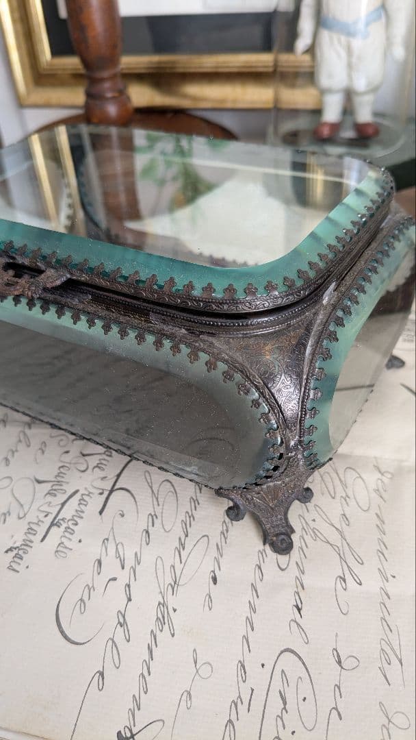 ガラス製装飾ジュエリーボックス ベベルガラス 宝石箱