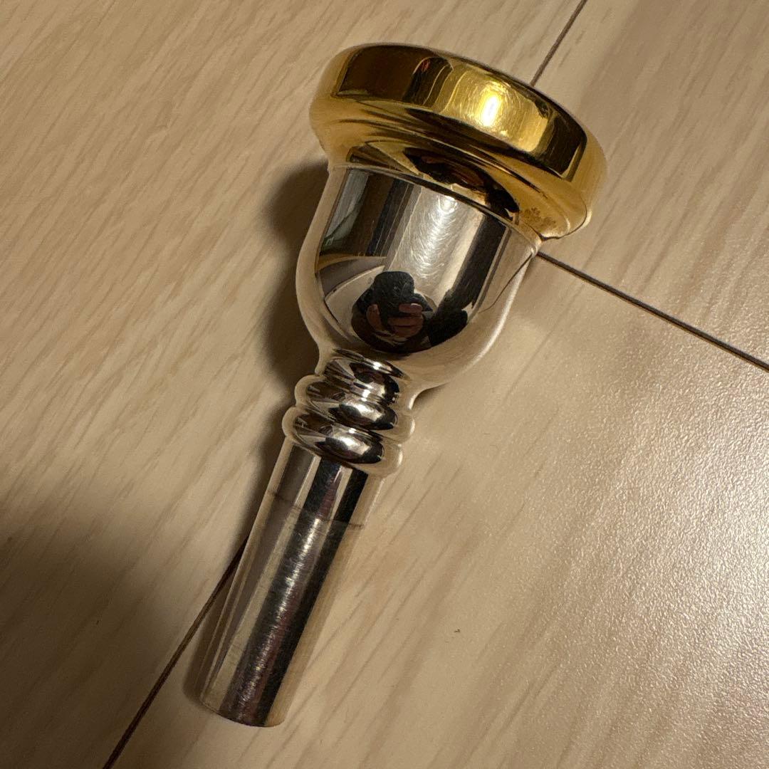 トロンボーン・ユーフォニアム用太管マウスピース　シルキー51D　リム、インナー金