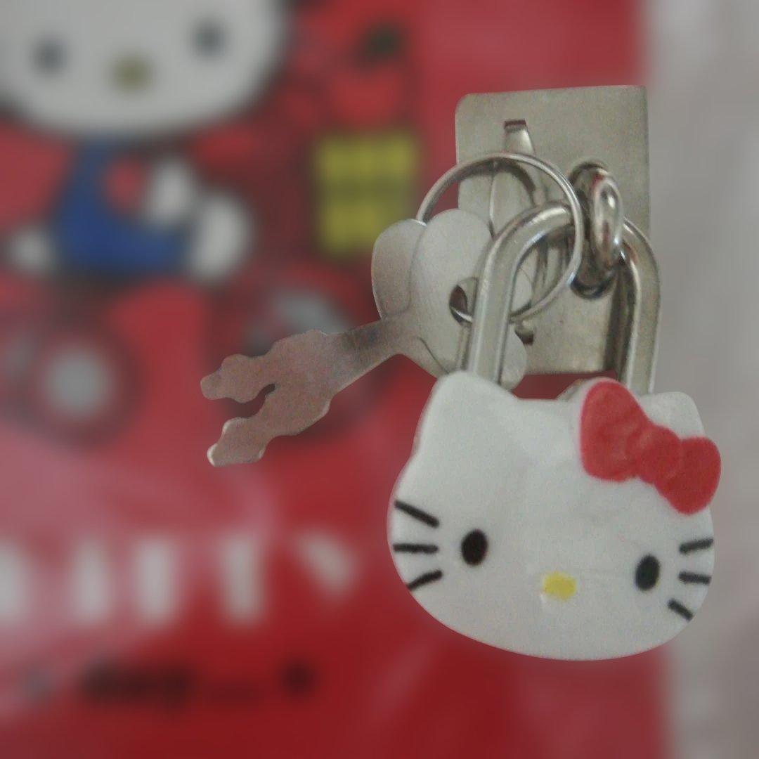 サンリオ ハローキティ 鍵付き日記帳