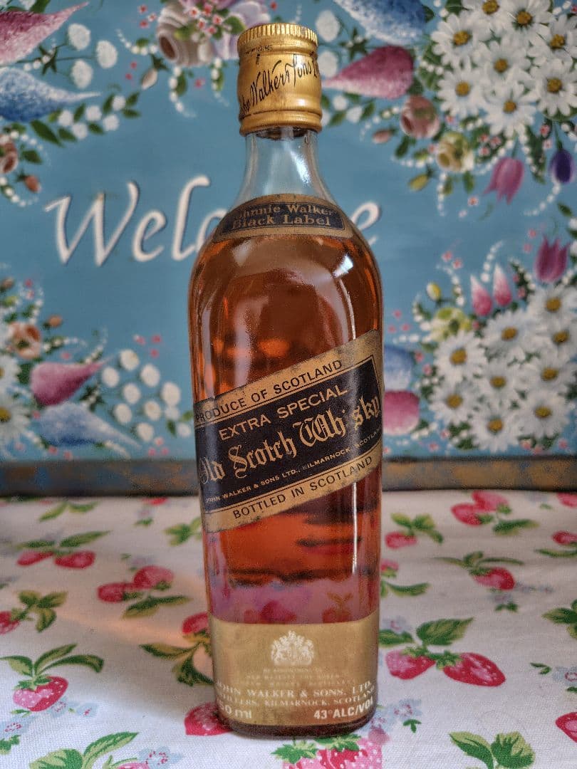 未開封　ジョニーウォーカー ブラック　金キャップ 白紋章　黒ラベル　古酒　希少