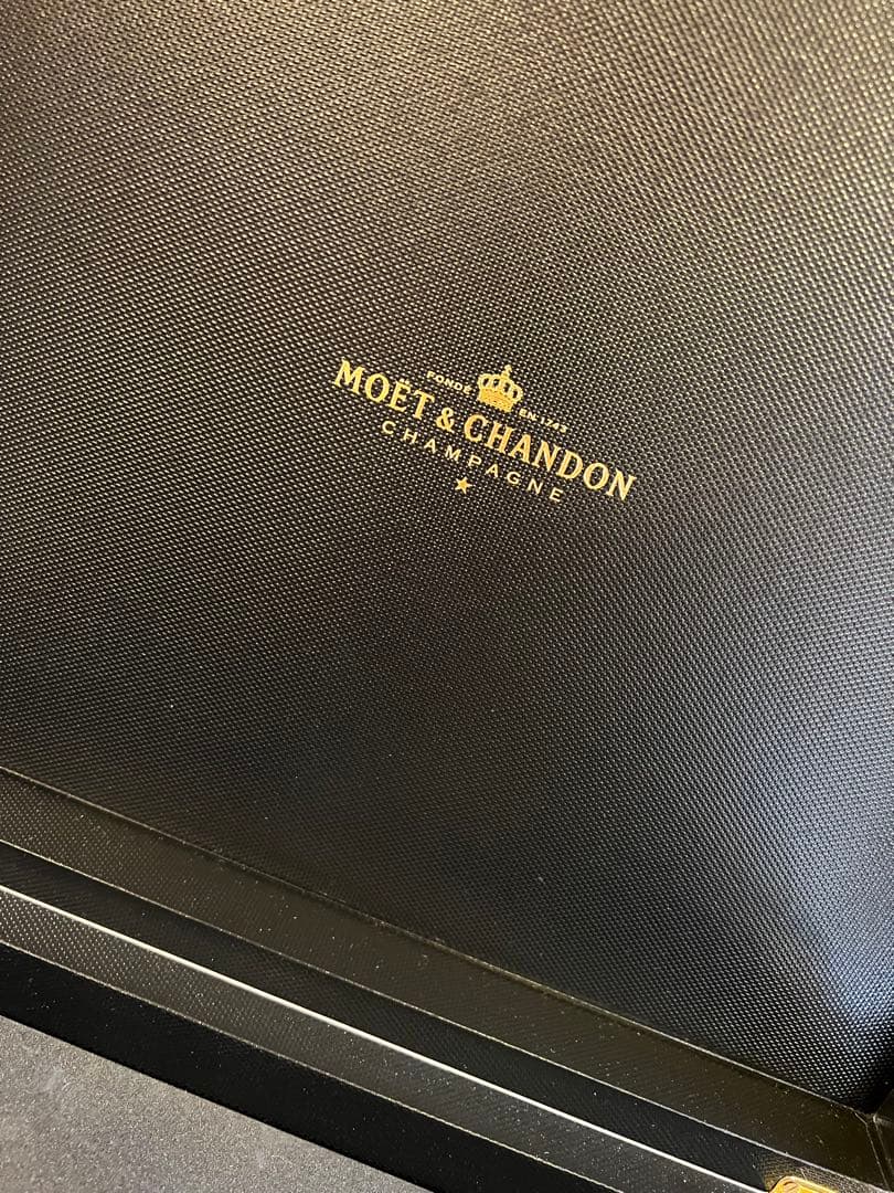 モエシャンドン ヴィンテージ 2003 ケース グラス　シャンパン