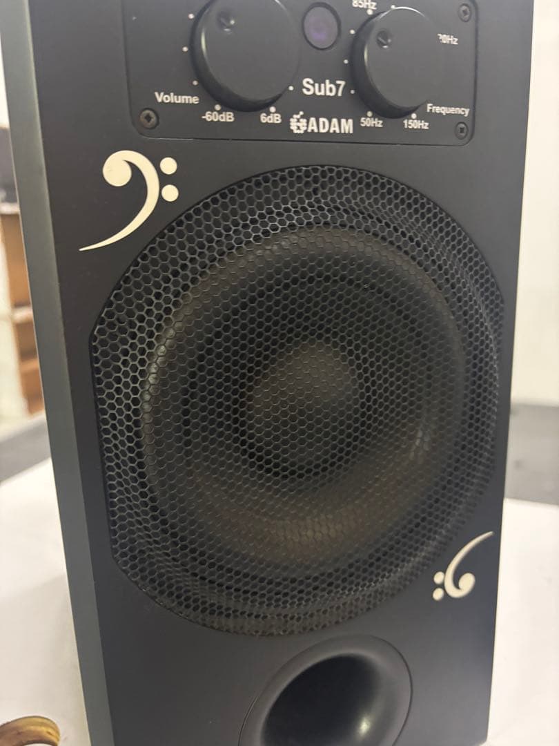 ADAM Sub7 スタジオモニタースピーカー　サブウーファー
