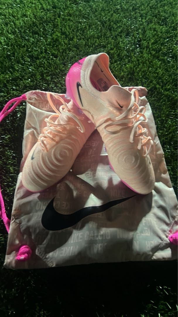 NIKEファントムGX2エリート