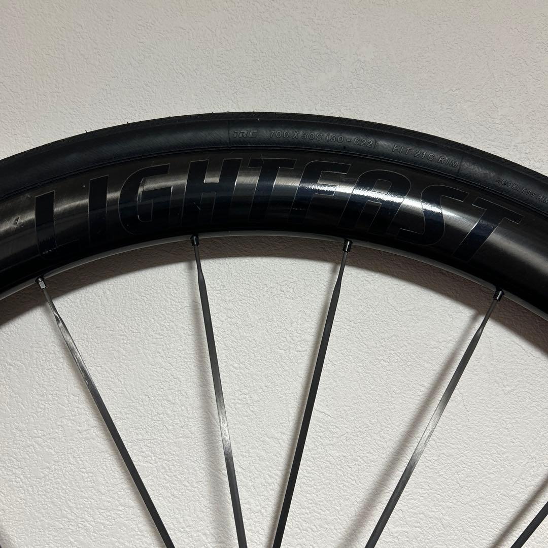 ライトファスト LIGHTFAST カーボン TLR フロントホイール