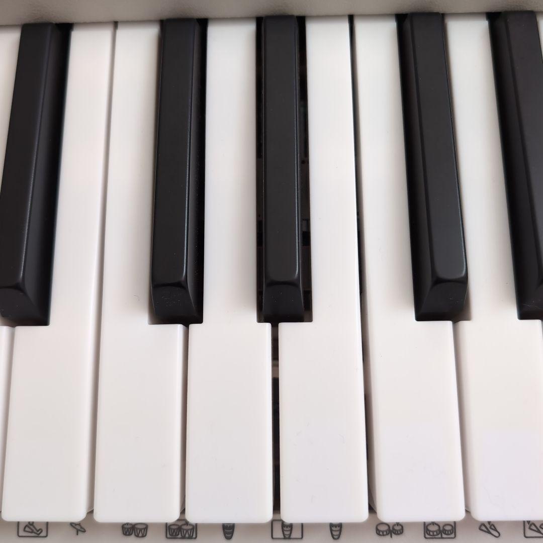 りん♫　カシオ　LK526 電子ピアノ　電子キーボード　光ナビゲーション